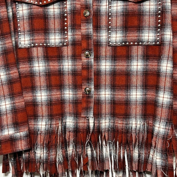 EESOME Plaid Western Studded Fringe Button Up Shirt Jacket - Picture 6 of 14